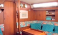 Cosy and bright saloon, settee converts to double berth